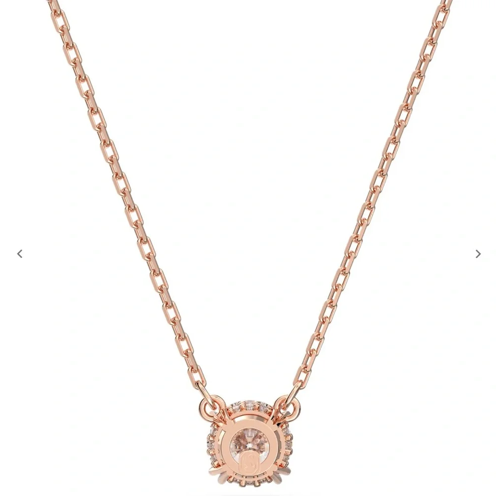 🦢SWAROVSKI NECKLACE 🦢 - Picture 12 of 15